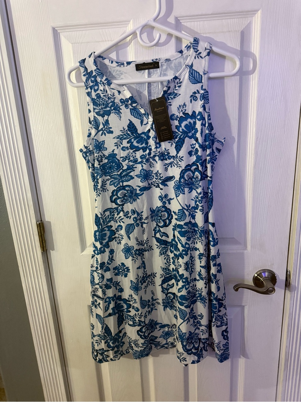 Fantaslook Blue & White Floral Sleeveless Dress Size Medium NWT